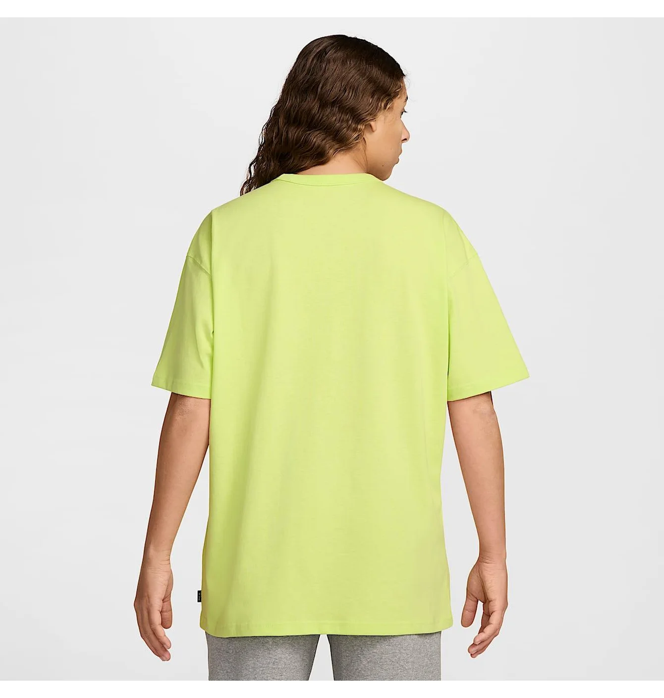 Футболка чоловіча Nike Sportswear Premium Essential Tee Green DO7392-736