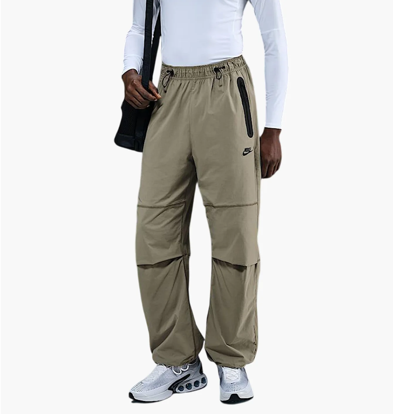 NIKE TECH