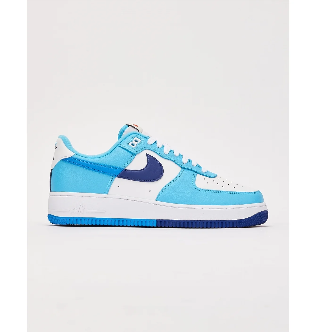 NIKE AIR FORCE 1 07 LV8