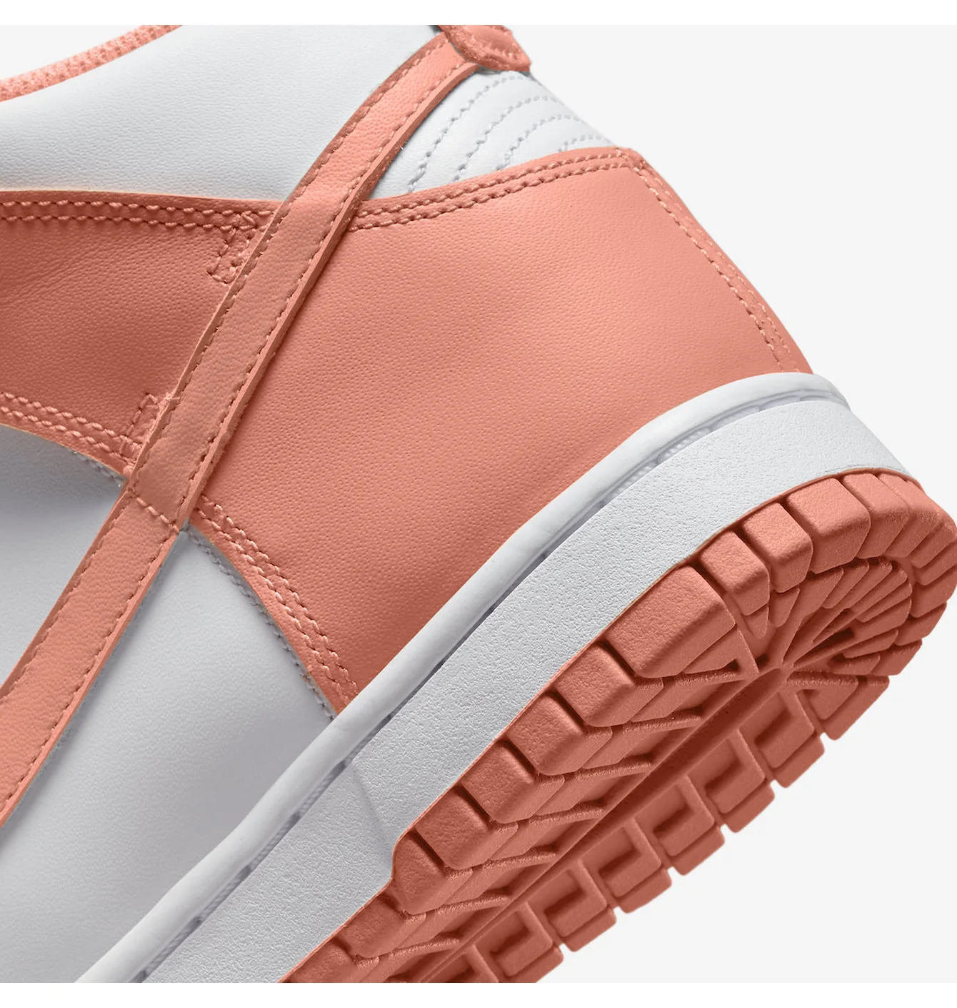 Nike Dunk High Salmon