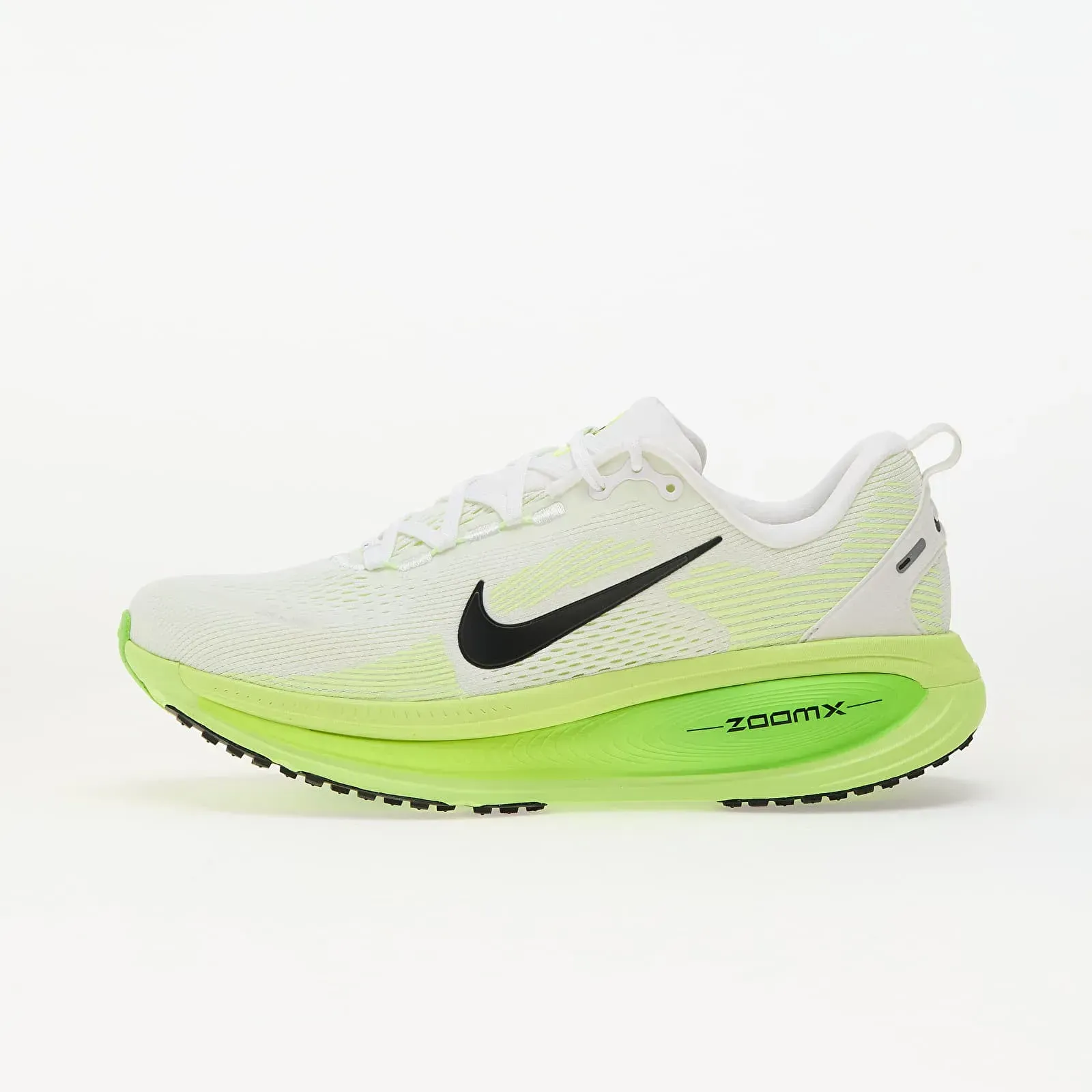 NIKE AIR ZOOM VOMERO 18