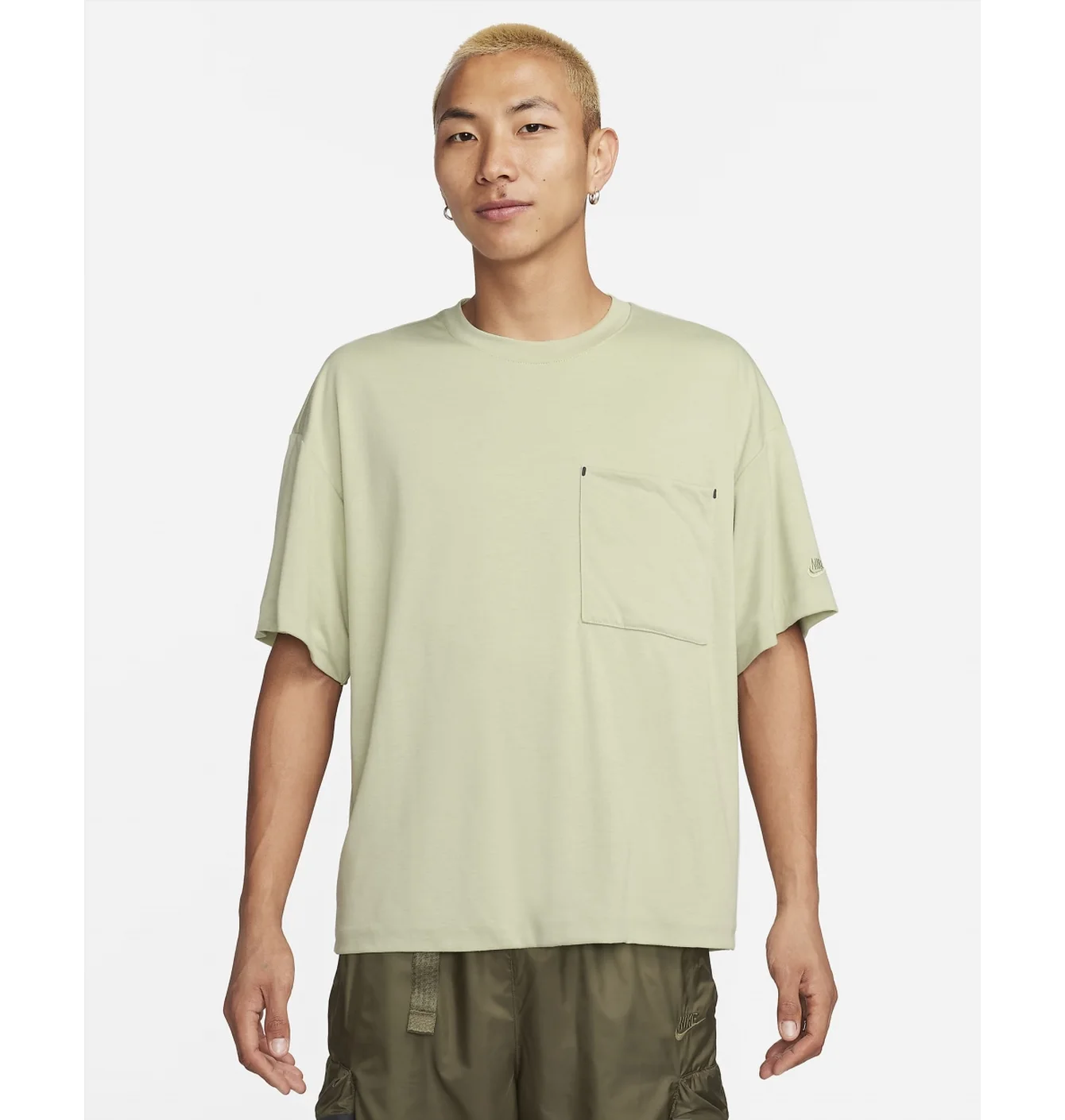 NIKE SPORTSWEAR TECH PACK DRI-FIT