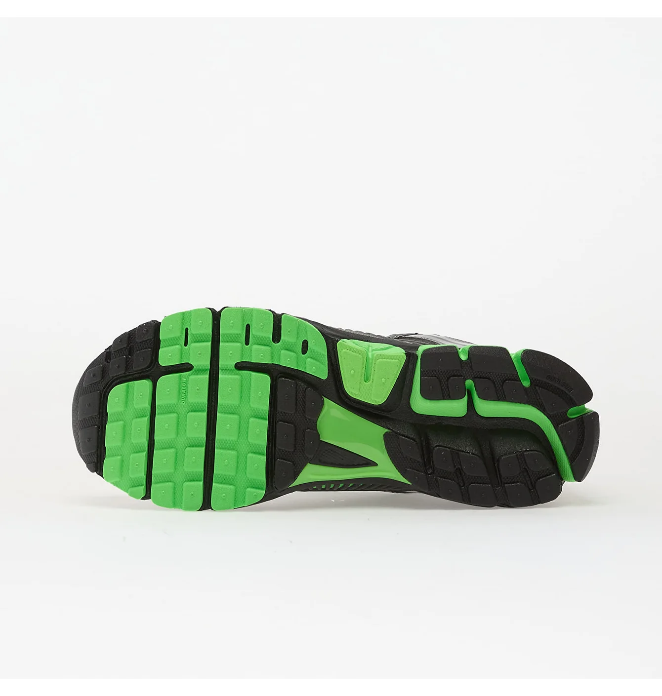 NIKE AIR ZOOM VOMERO 5