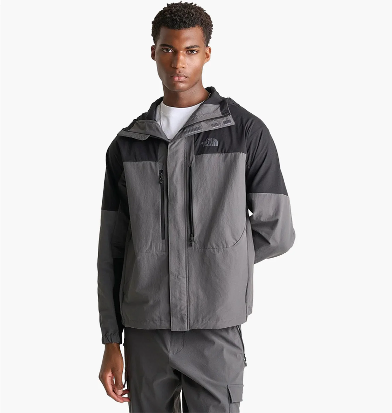 Вітровка чоловіча The North Face Trishull Woven Full-Zip Hooded Grey NF0A8HCT-030