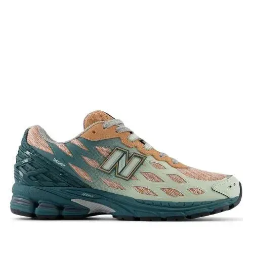 New ﻿Balance U1906WFB