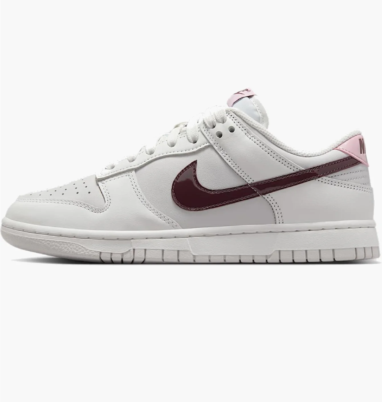 Nike dunk low SE