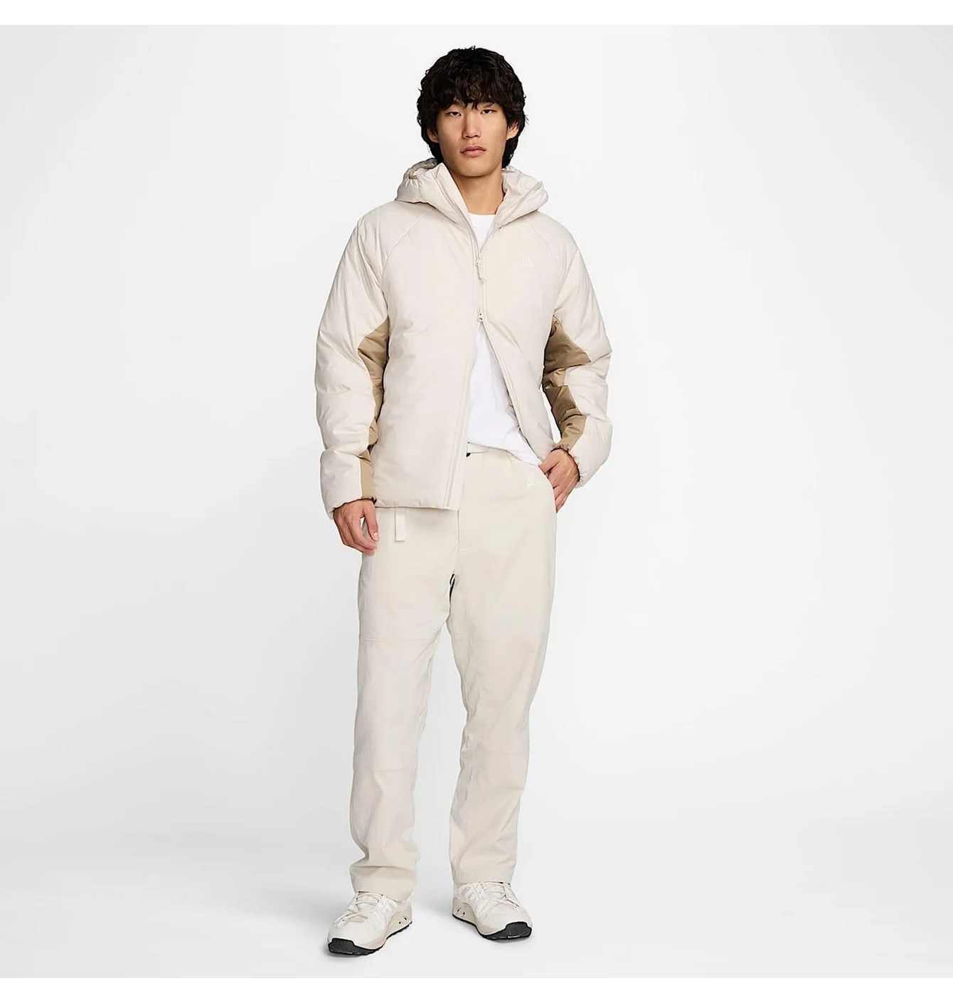 NIKE ACG BIEGE