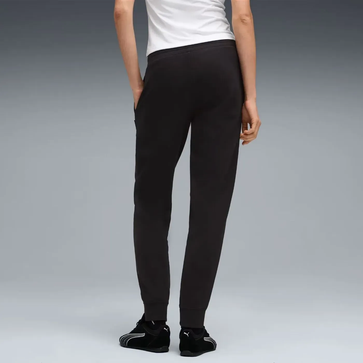 Брюки унісекс Puma Ess Elevated Sweatpants (68810101)