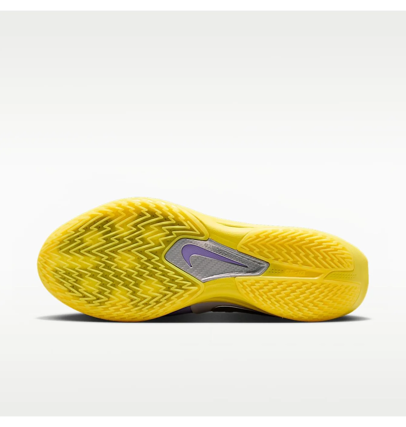 Кросівки унісекс Nike G.T. Cut 3 Turbo Basketball Shoes Yellow HV9918-500