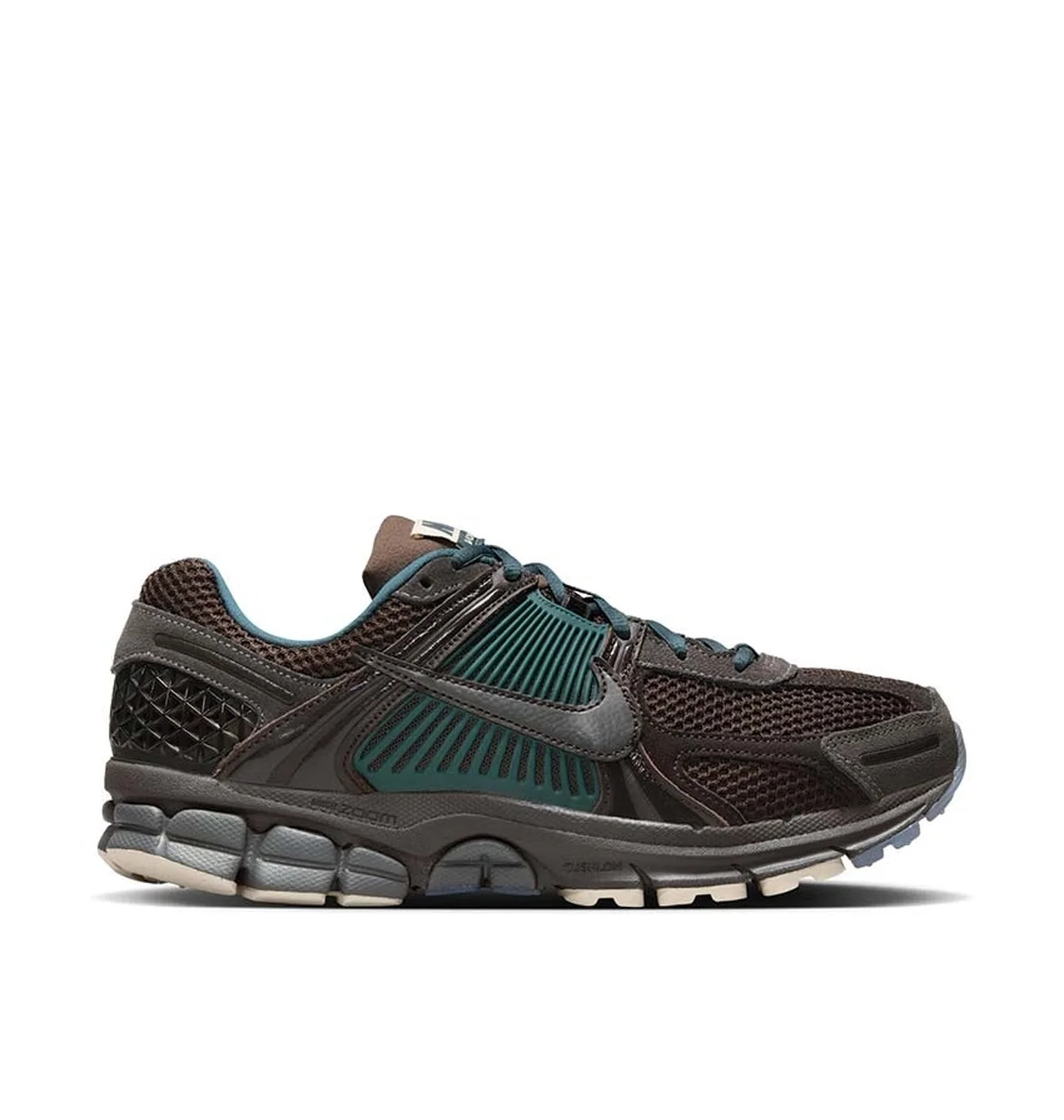 NIKE AIR ZOOM VOMERO 5