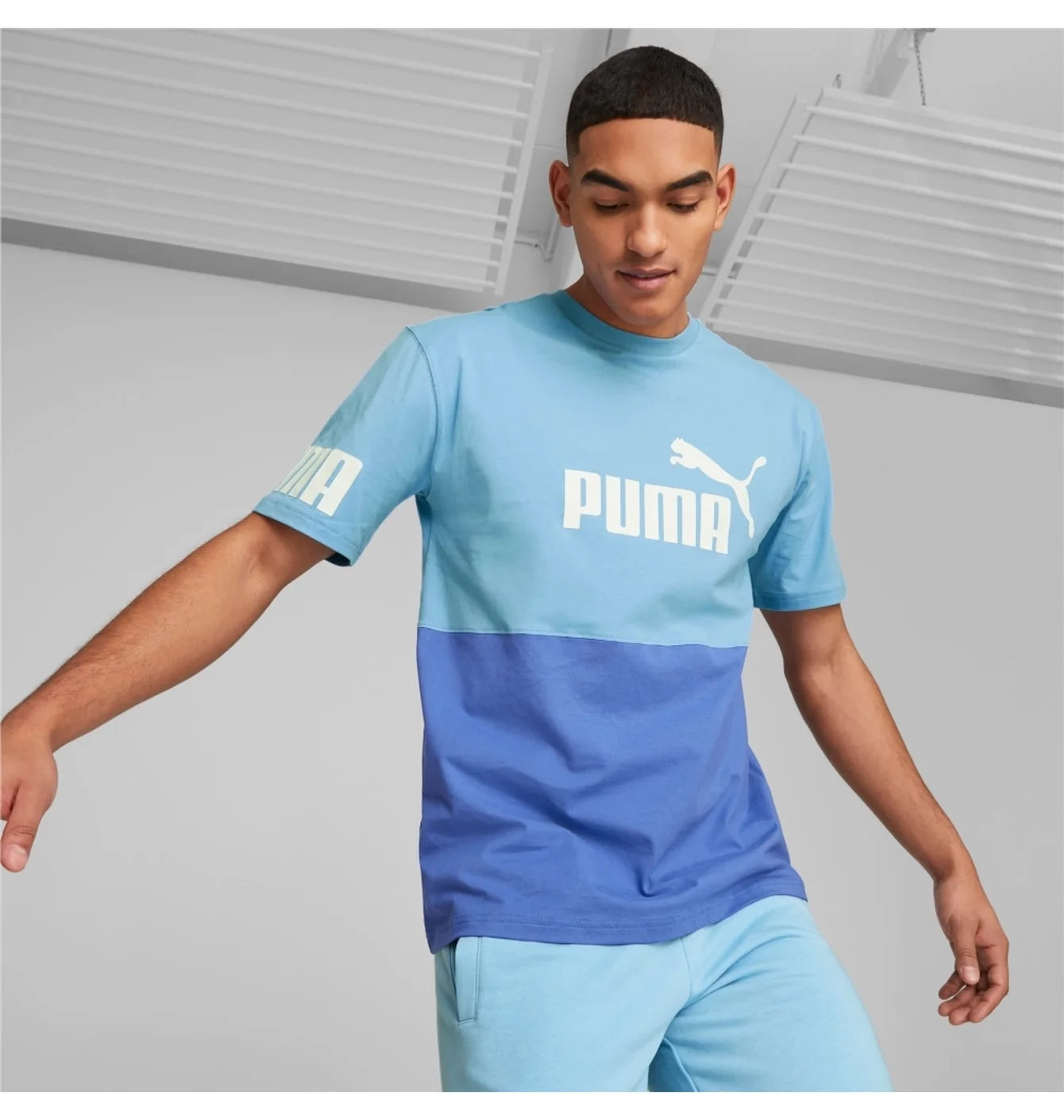 Футболка чоловіча Puma Power Colourblock Light Blue 673321-93