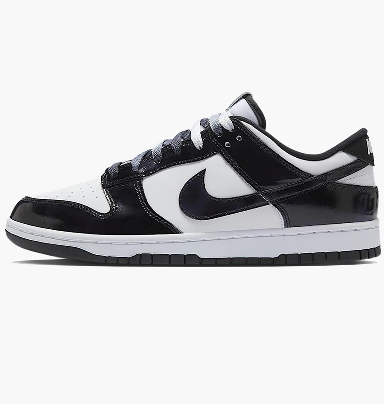 Кросівки чоловічі Nike Dunk Low Retro Se Black/White HQ1965-100