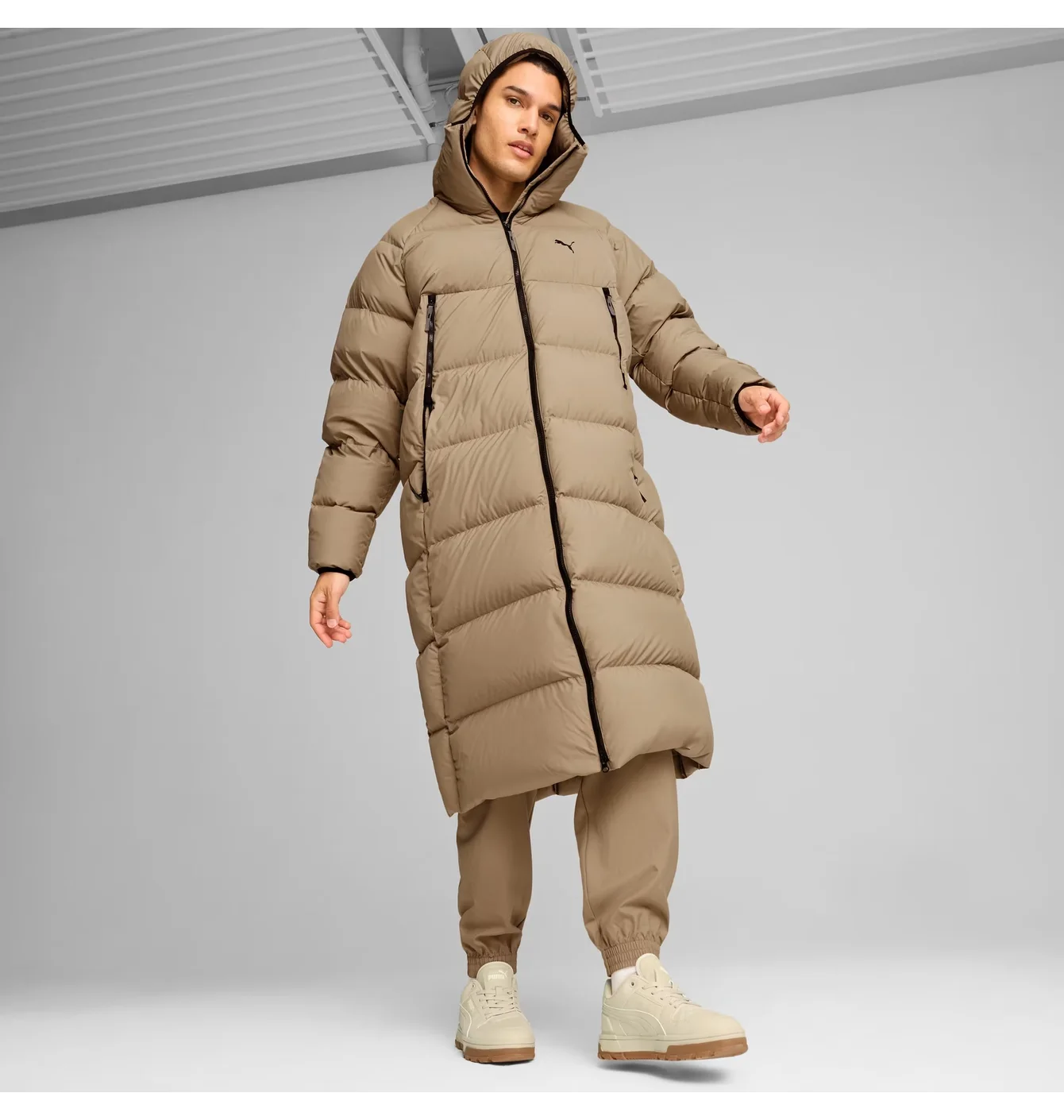 пуховик чоловічий Puma Long Hooded Down Coat бежевий