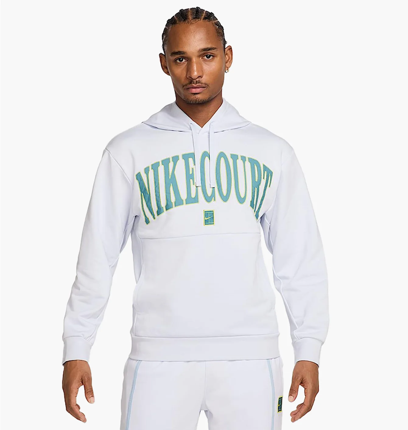 NIKE COURT