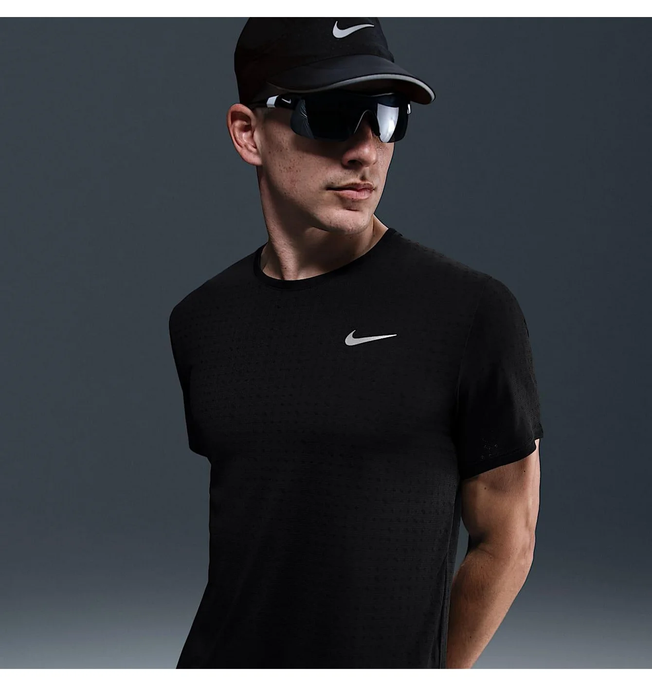 Футболка чоловіча Nike Miler Breathe T-Shirt Black HJ4181-010