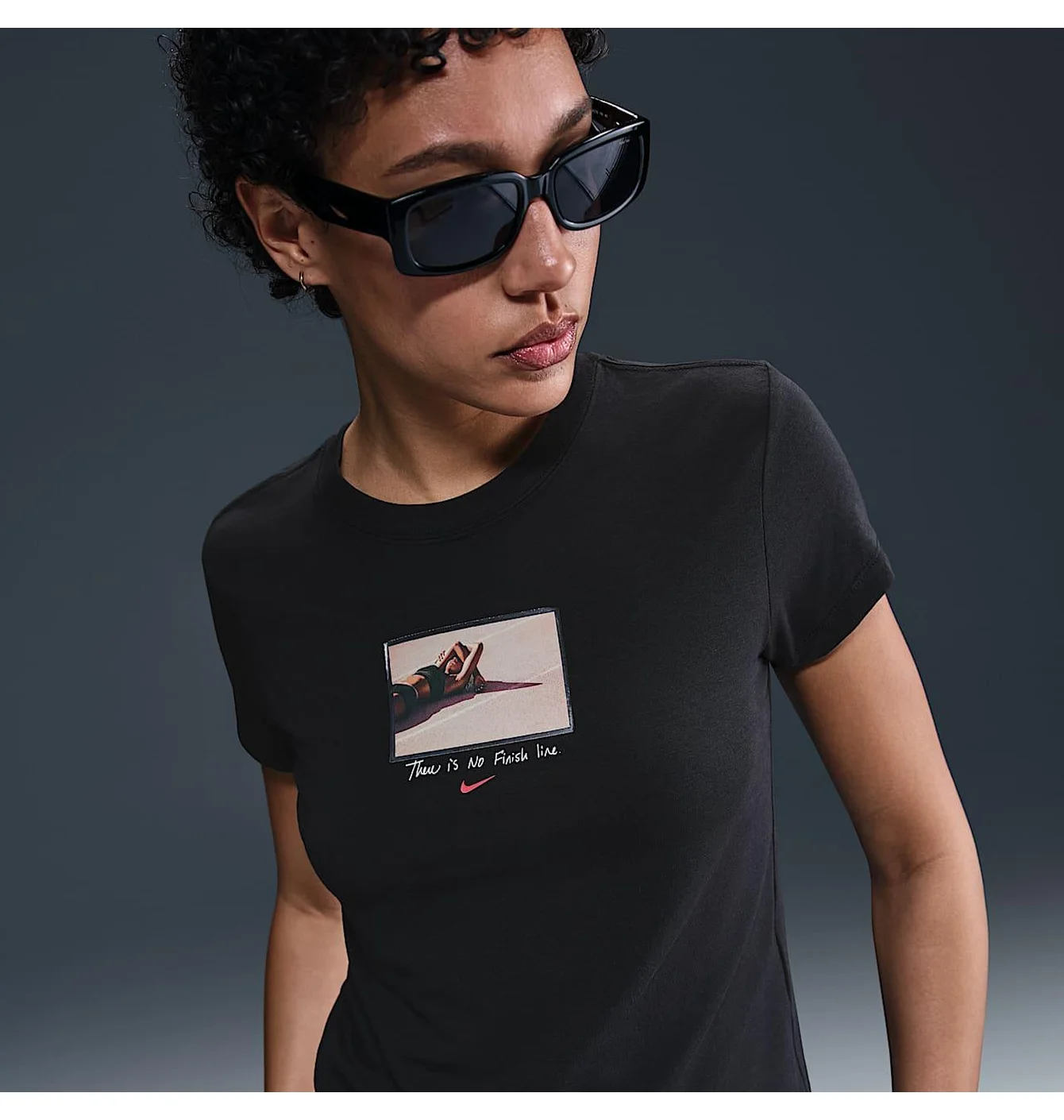 Футболка жіноча Nike Chill Knit