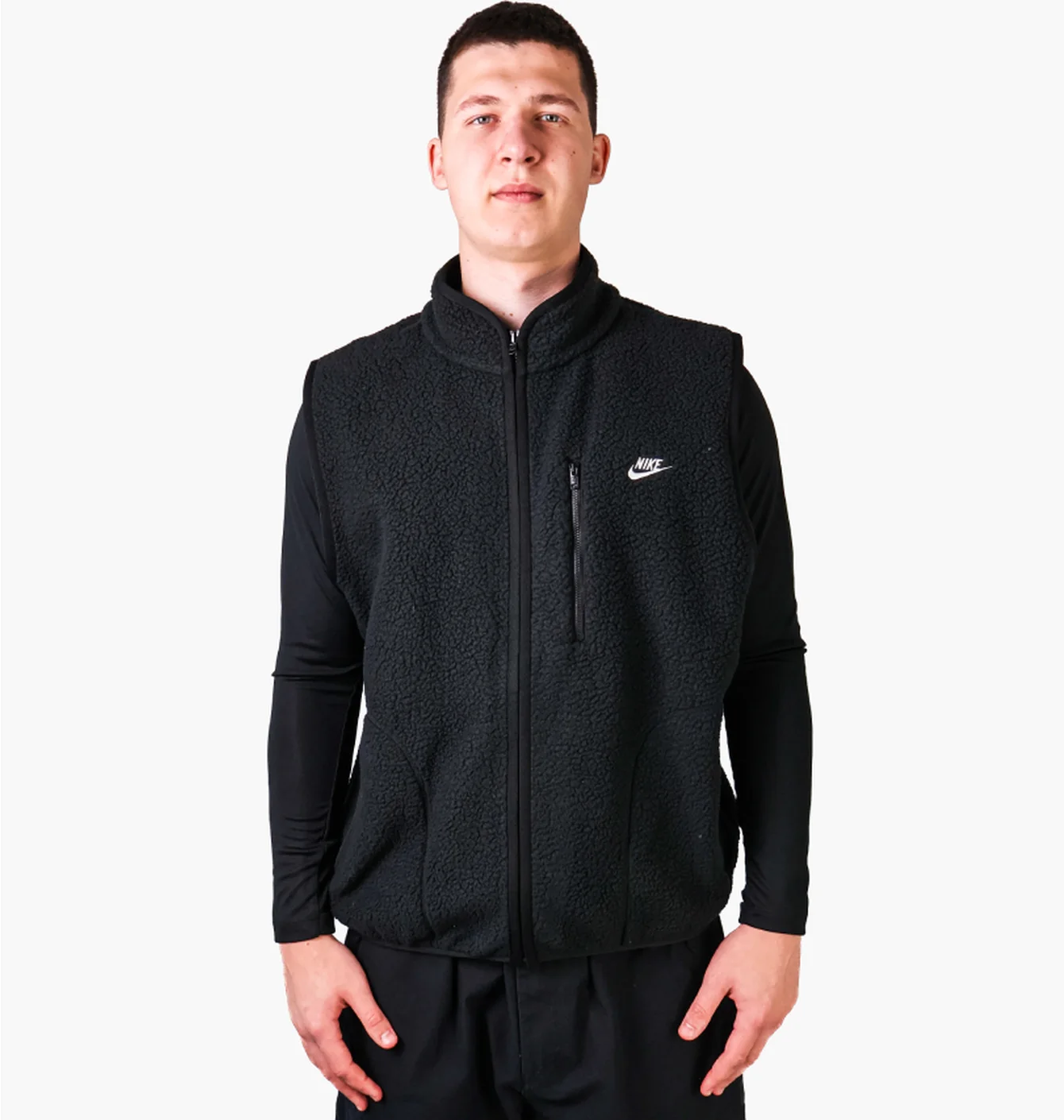 Жилетка чоловіча Nike Club Ssnl Winterized Vest Black FZ0894-010