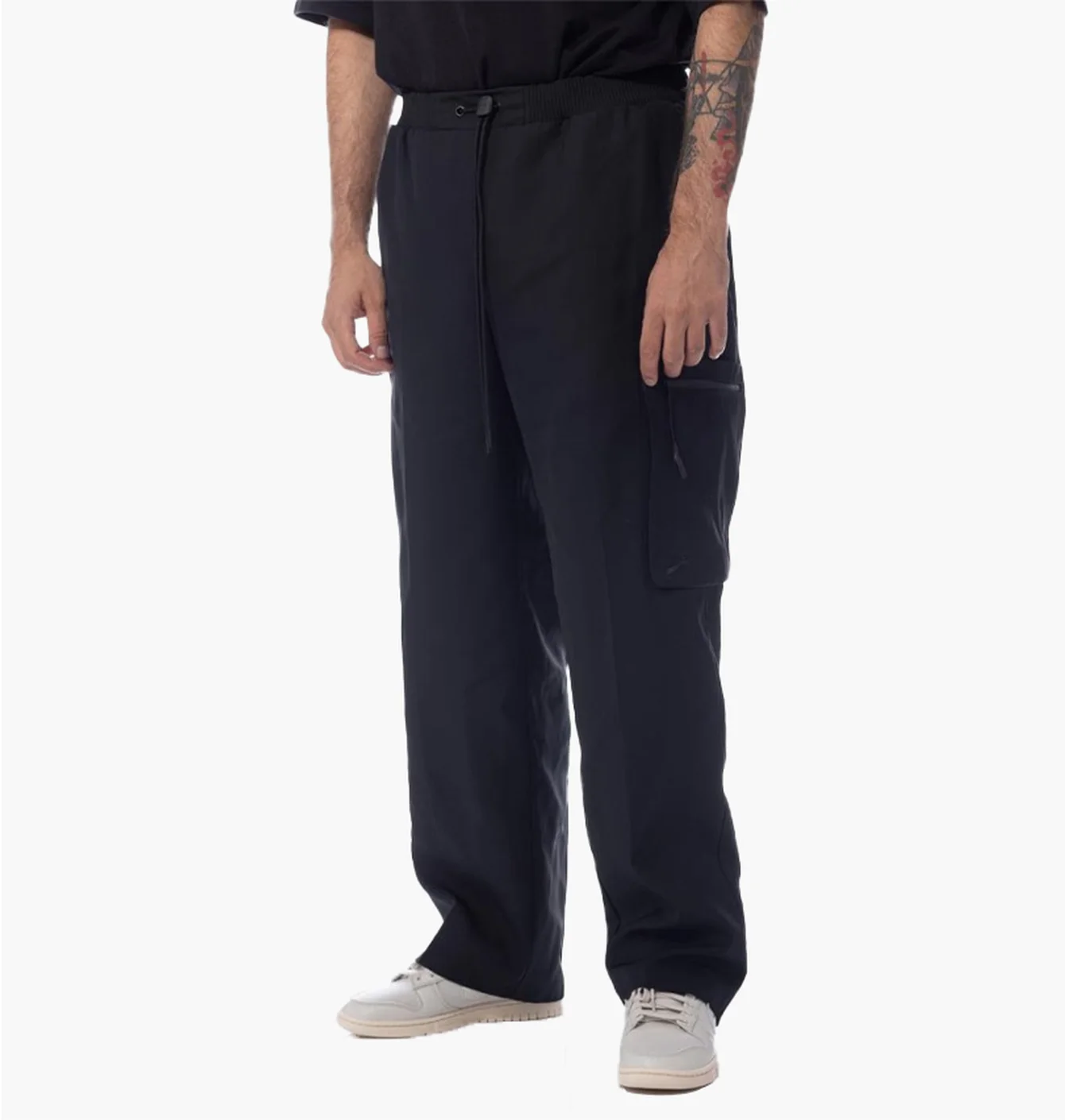Штани чоловічі Nike Sportswear Woven Utility Pants Black FB7525-010
