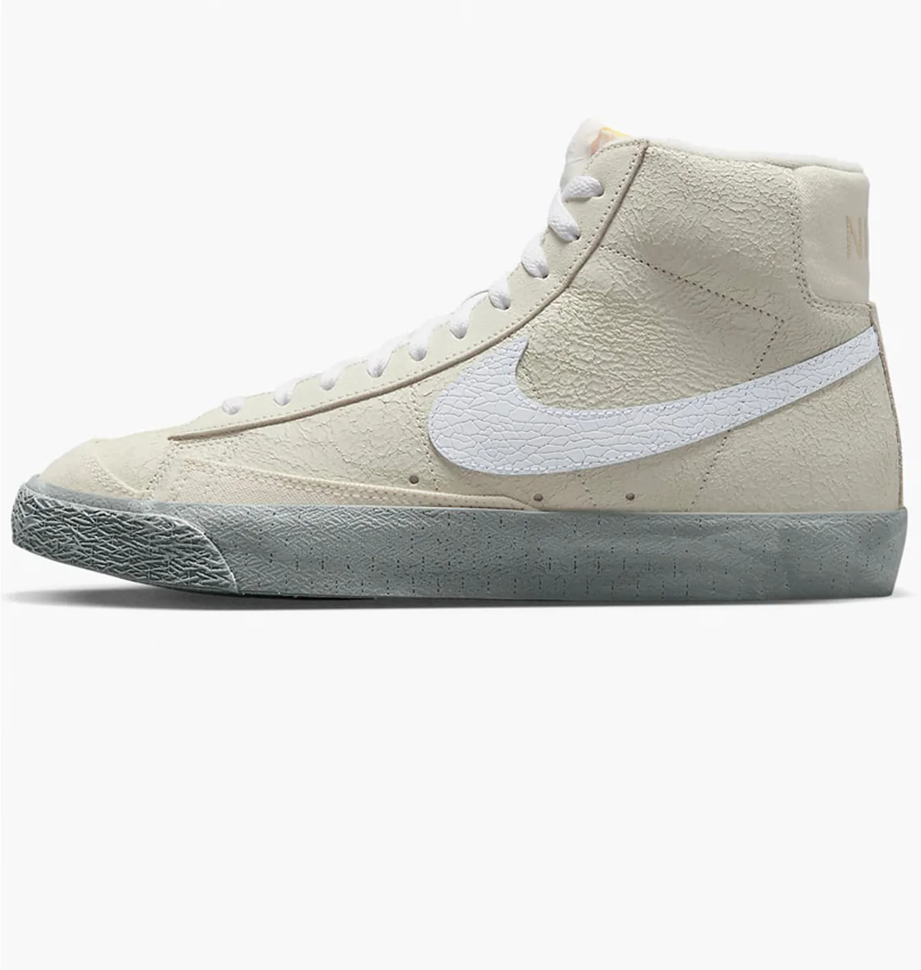 Nike Blazer Mid 77 Se Beige