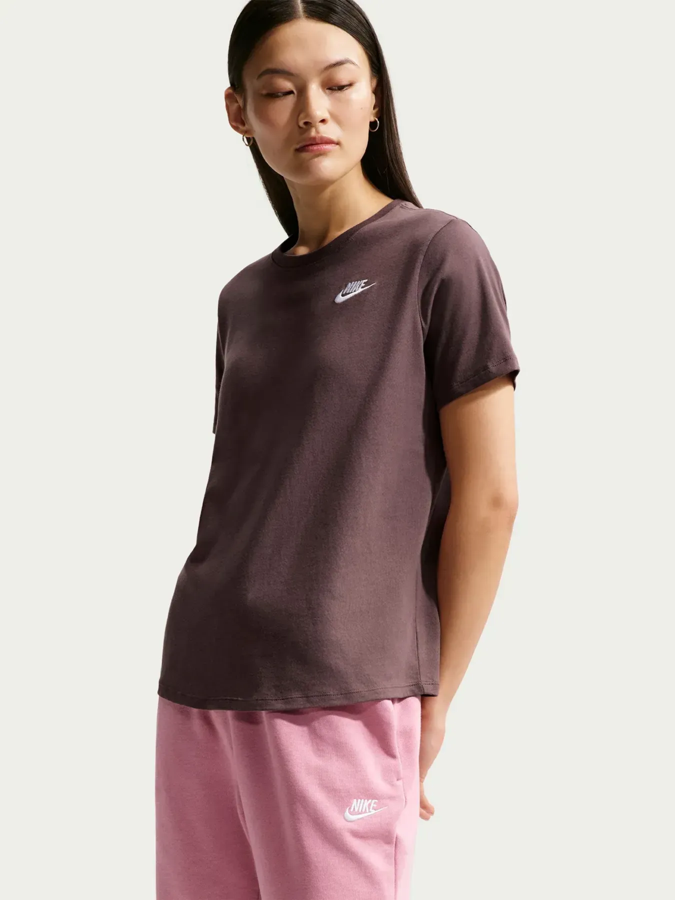 Футболка жіноча Nike W Nsw Club Ss Tee (DX7902-502)