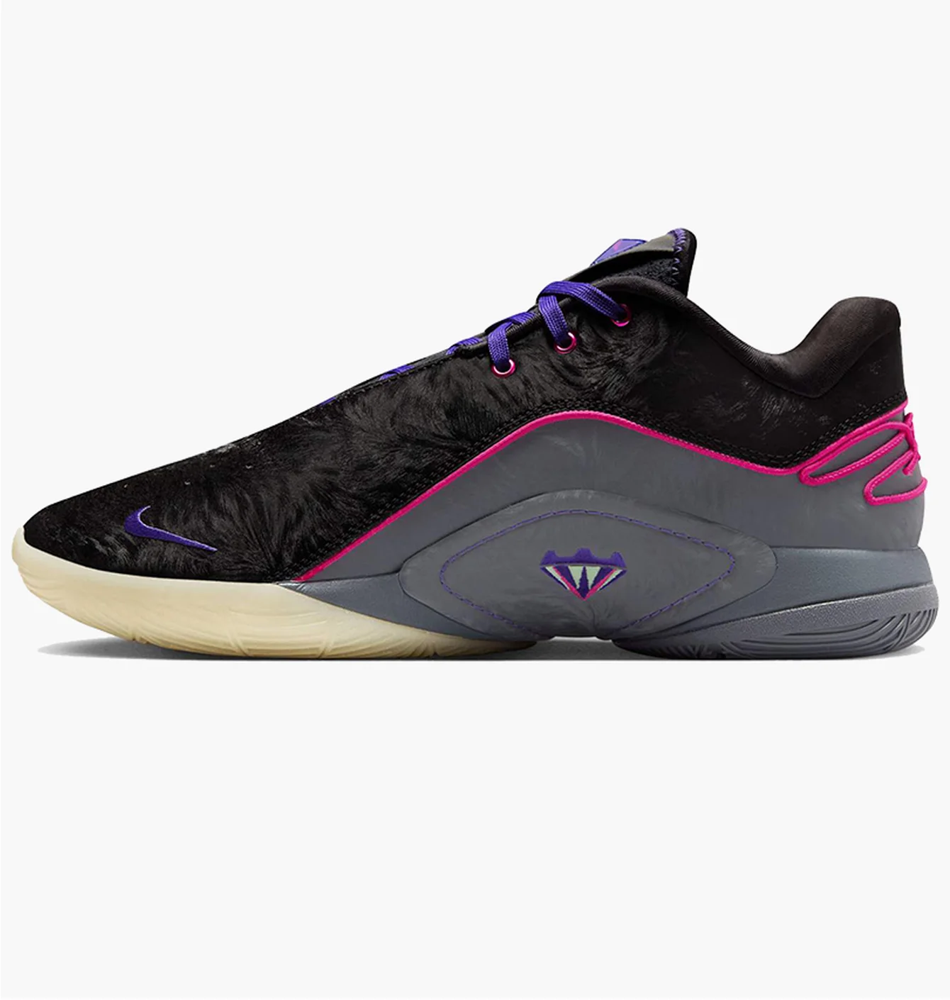 Кроссовки Nike LeBron XXII