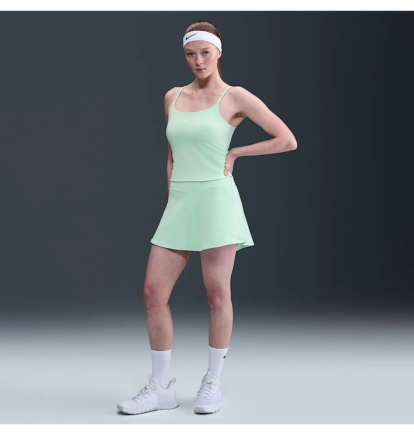 NIKE ONE