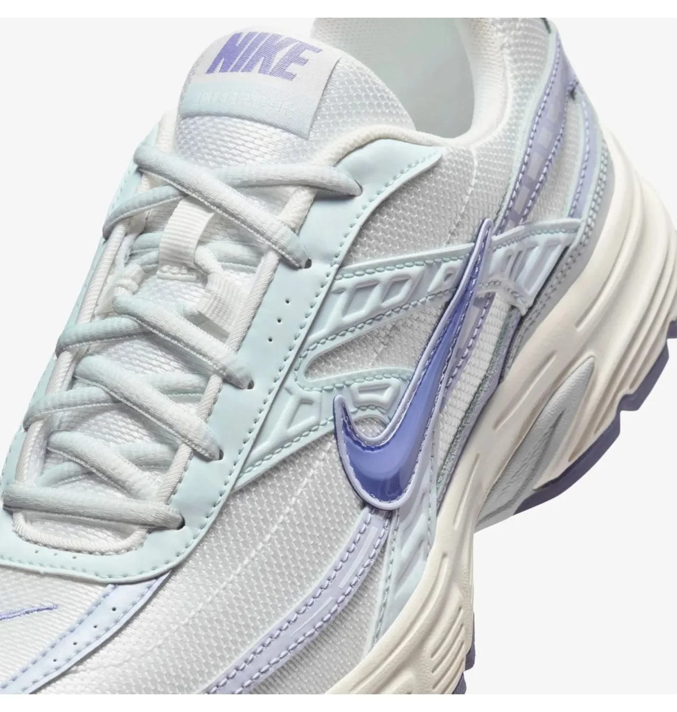 WMNS NIKE INITIATOR