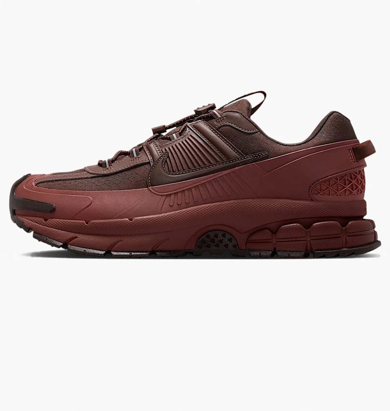 Кросівки чоловічі Nike Zoom Vomero Roam Brown HV6901-200
