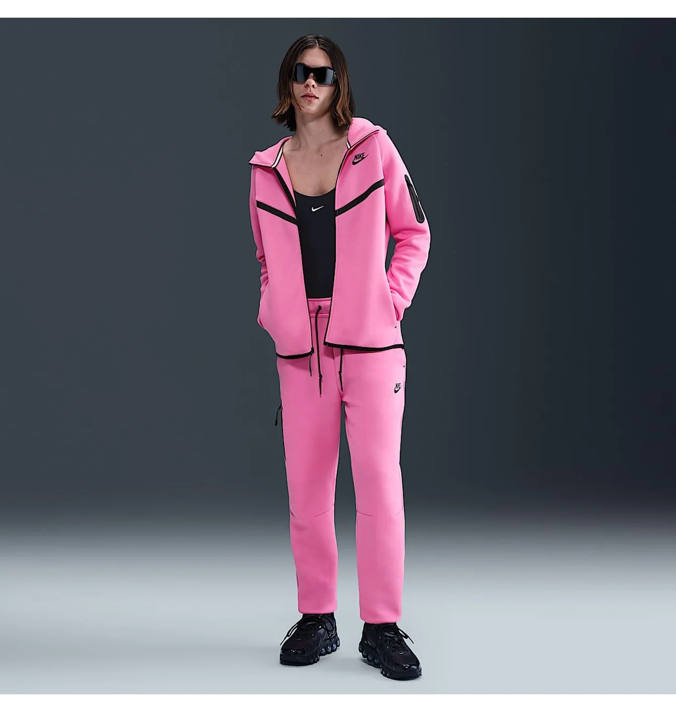 Штани W Nike Sportswear Tech Fleece pink
