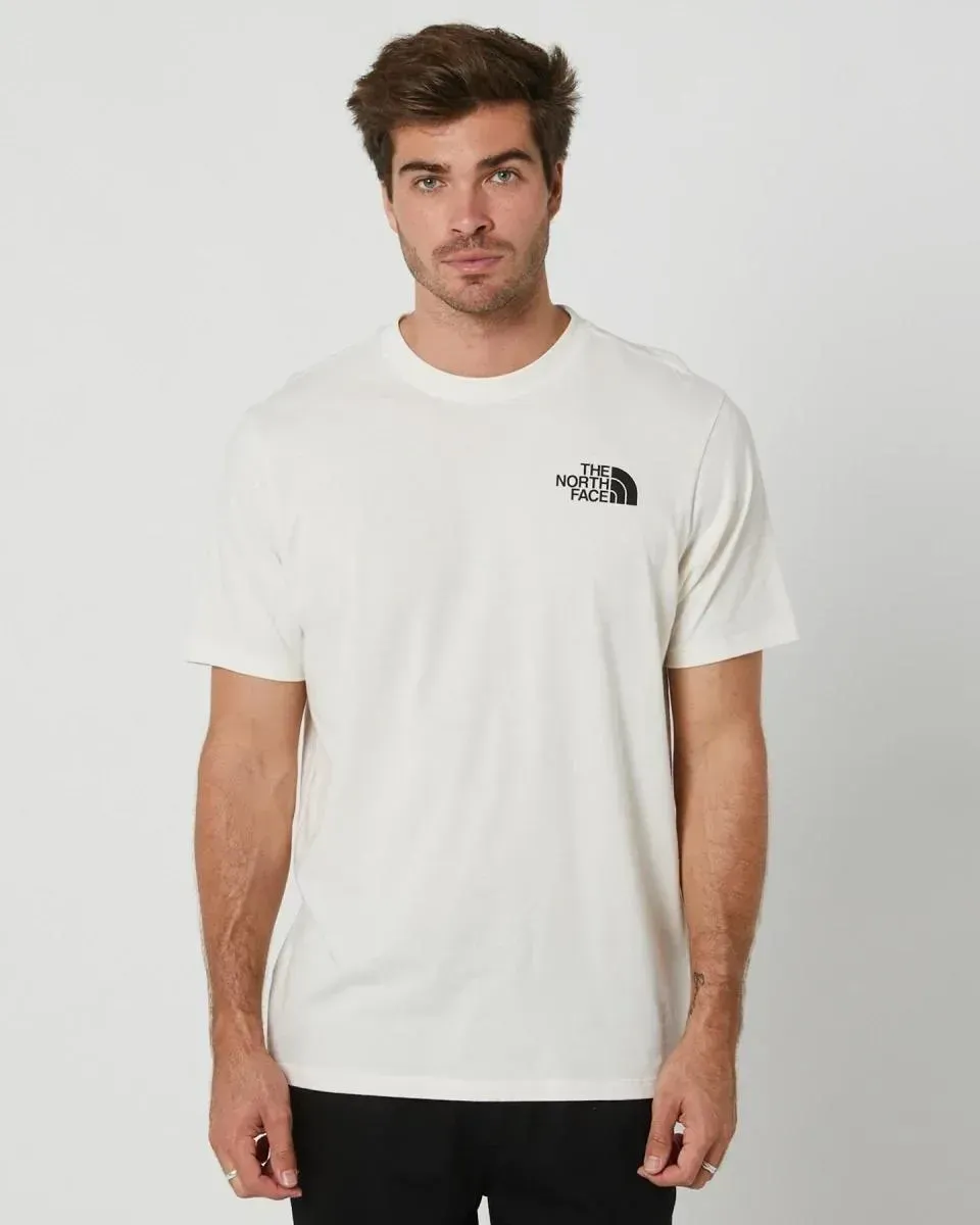 Футболка чоловіча Nike Sleeve Box Nse Tee (NF0A812HOFM1)