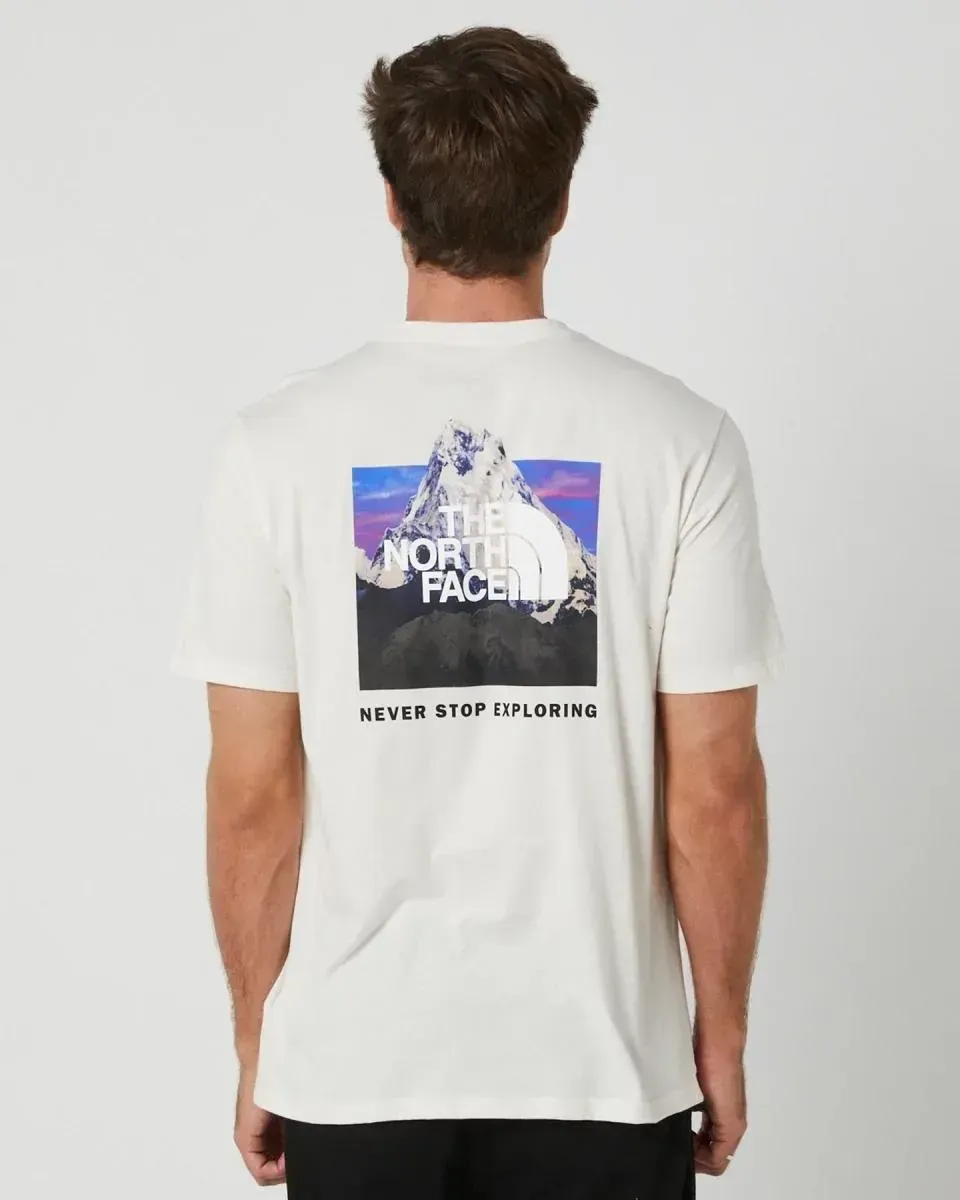 Футболка чоловіча Nike Sleeve Box Nse Tee (NF0A812HOFM1)