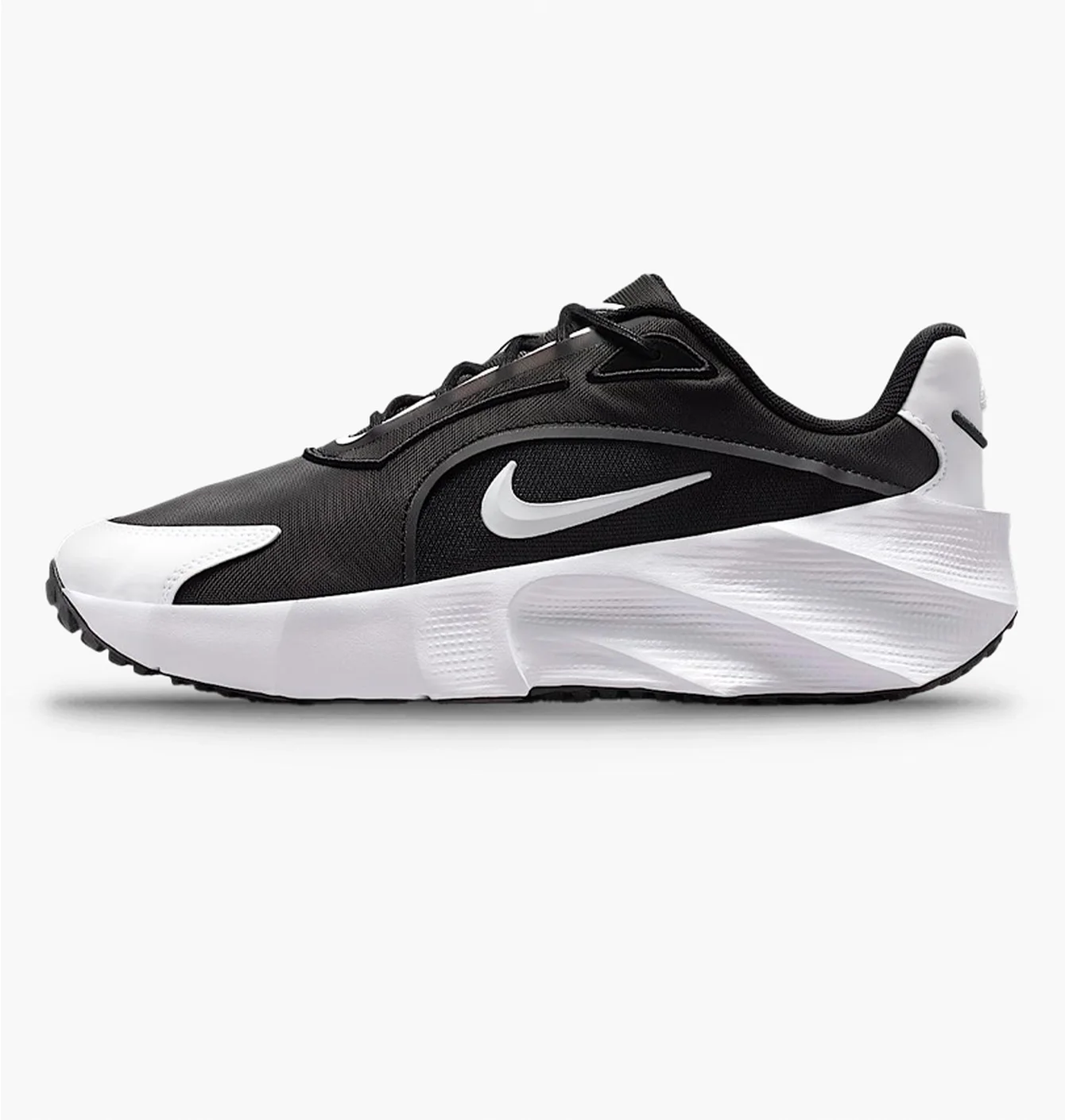 Кросівки жіночі Nike Aura Edge Black HQ7025-002