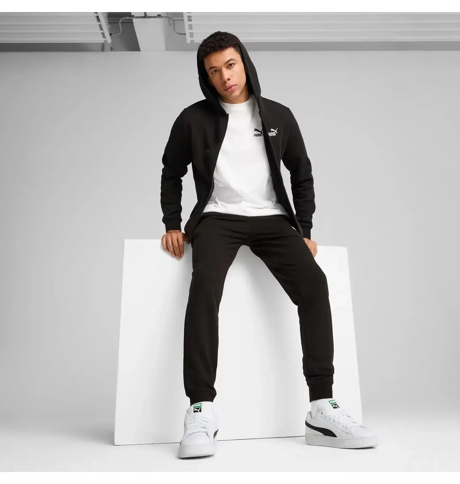 Puma Essential Fleece Black Tracksuit