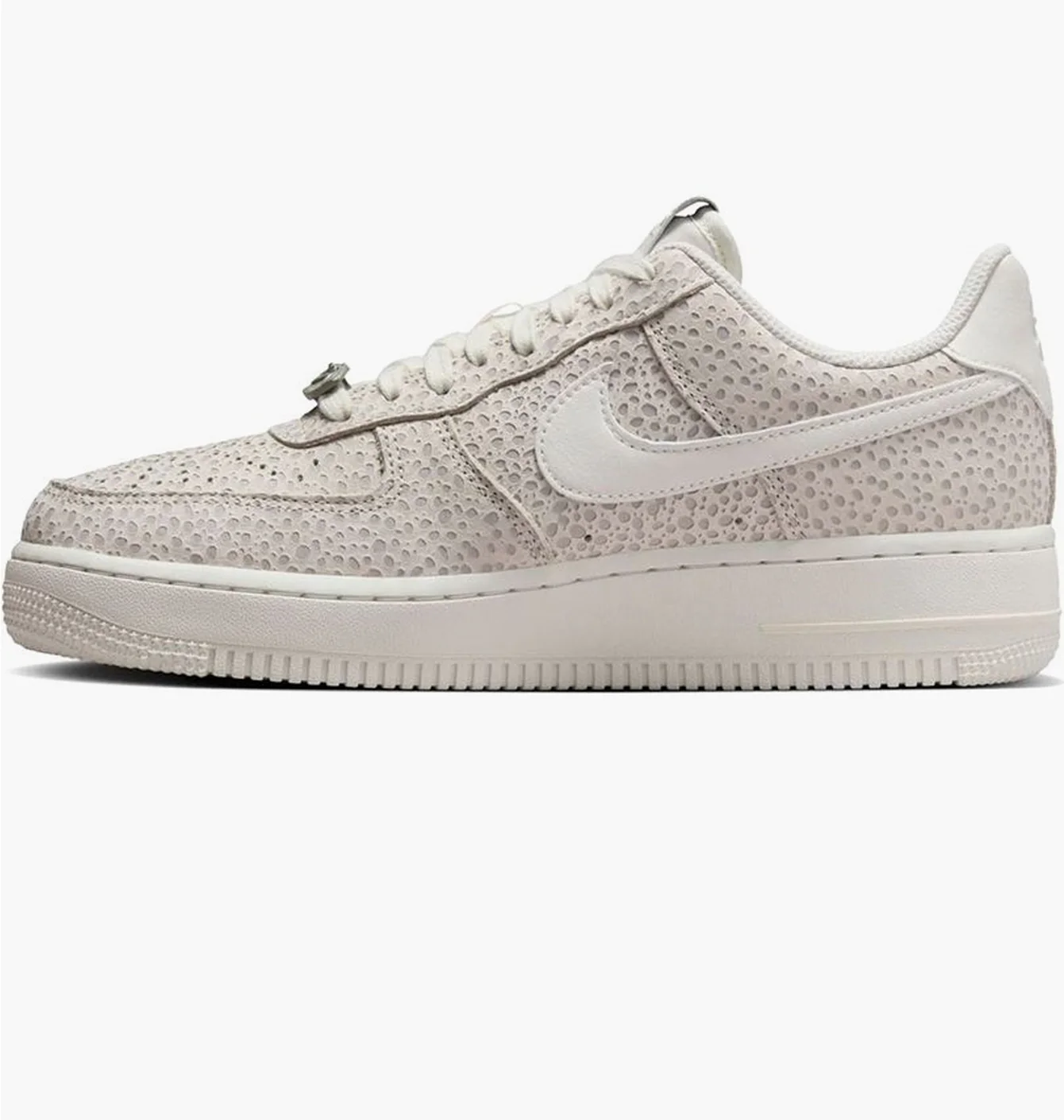 W NIKE AIR FORCE 1
