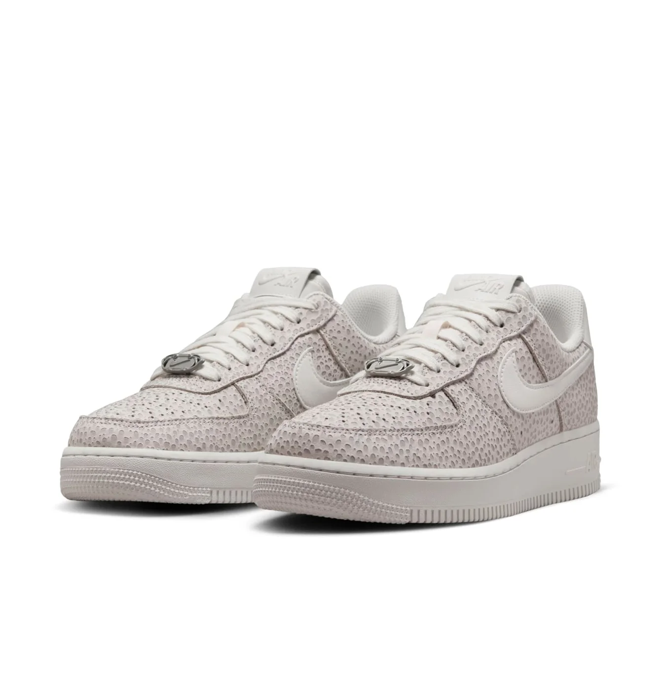 W NIKE AIR FORCE 1
