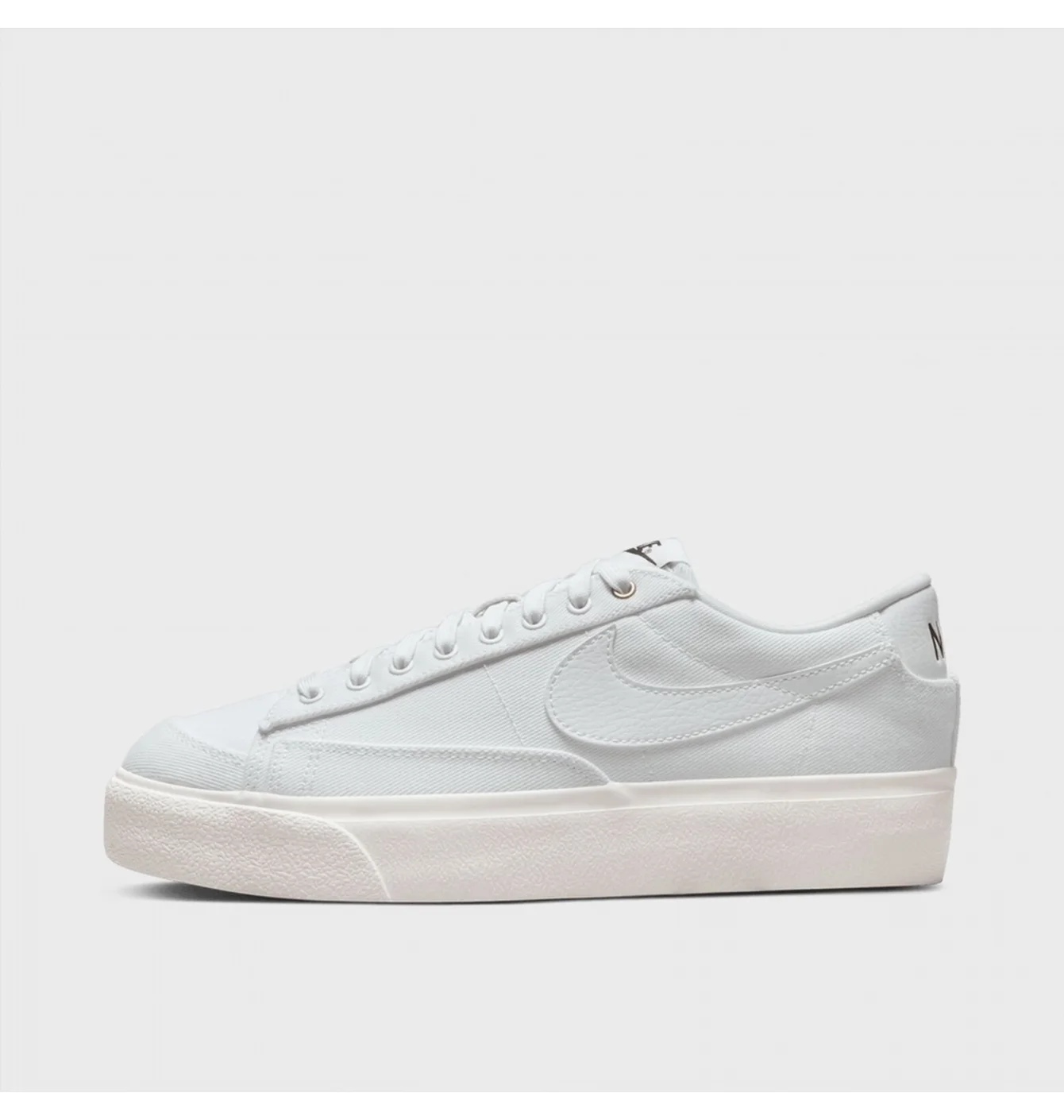Кросівки жіночі Nike Blazer Low Platform Canvas White DV7475-100