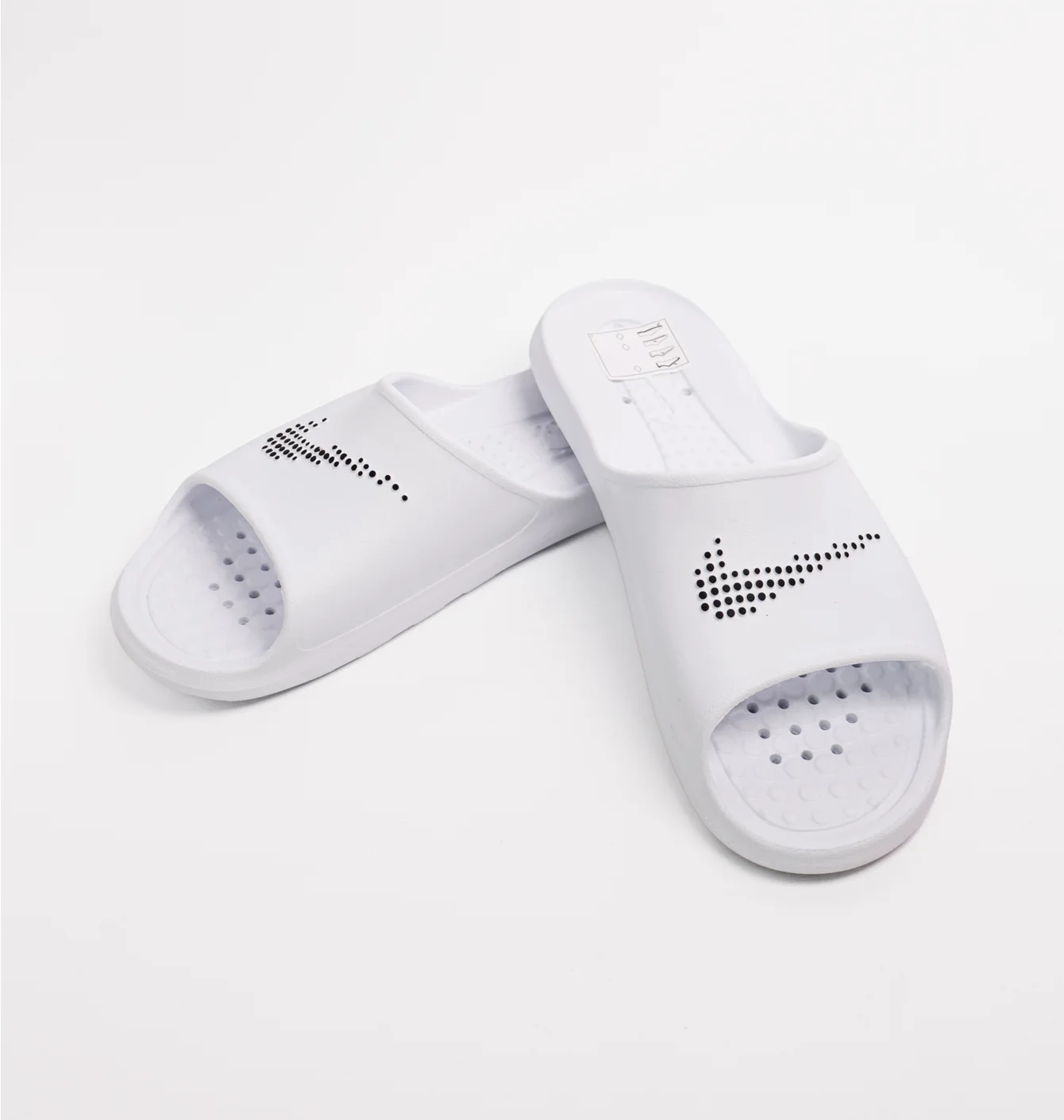 Nike Victori