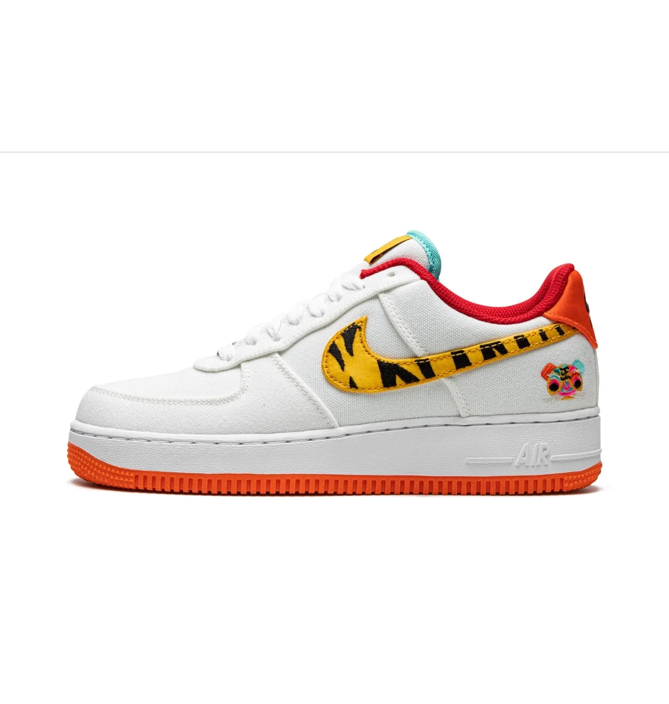 Nike Air Force 1 07 LX