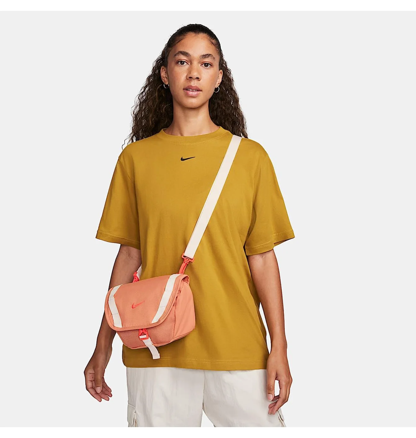 Сумка жіноча Nike Hike Peach DJ9681-225