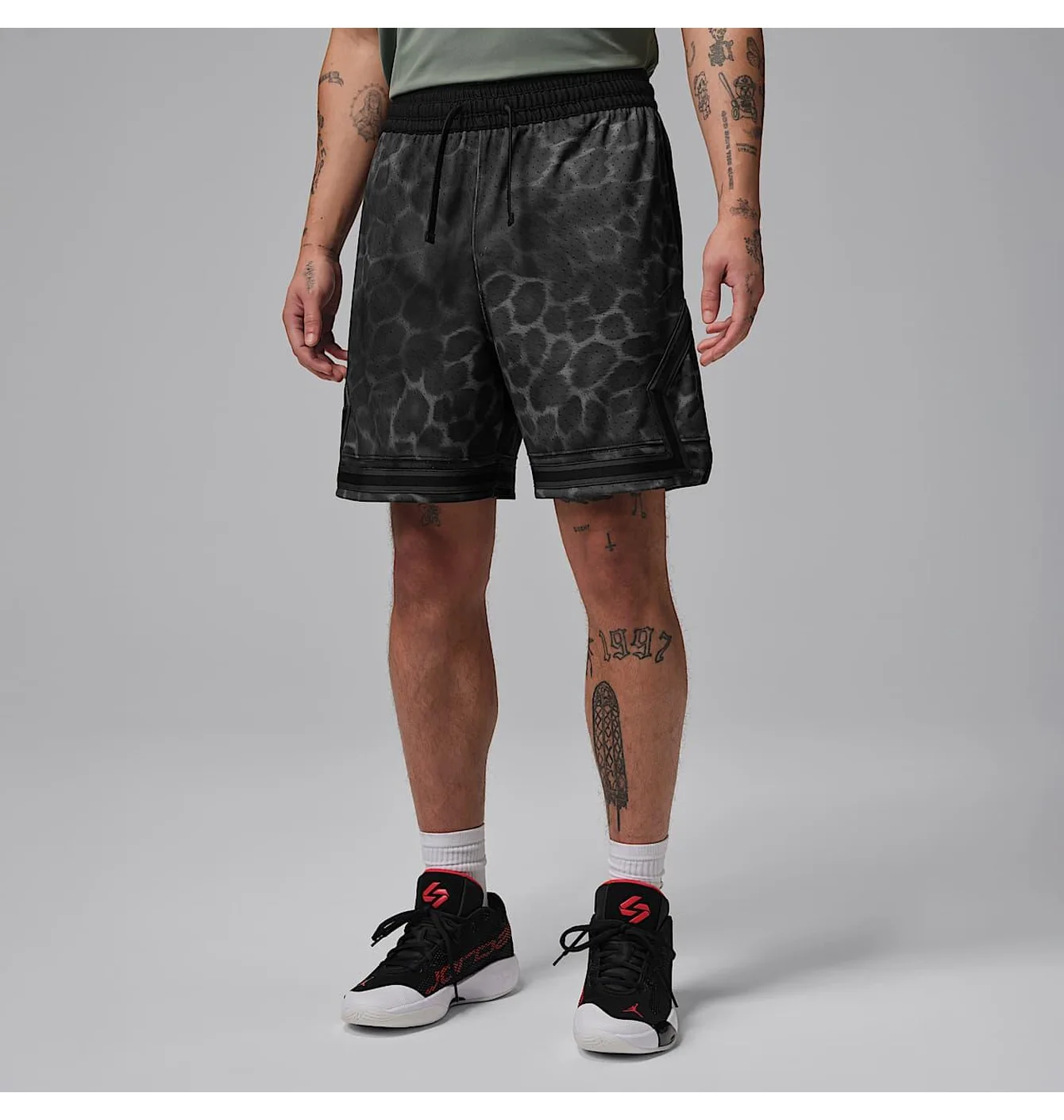 Шорти чоловічі Air Jordan Diamond Grey IF0861-010