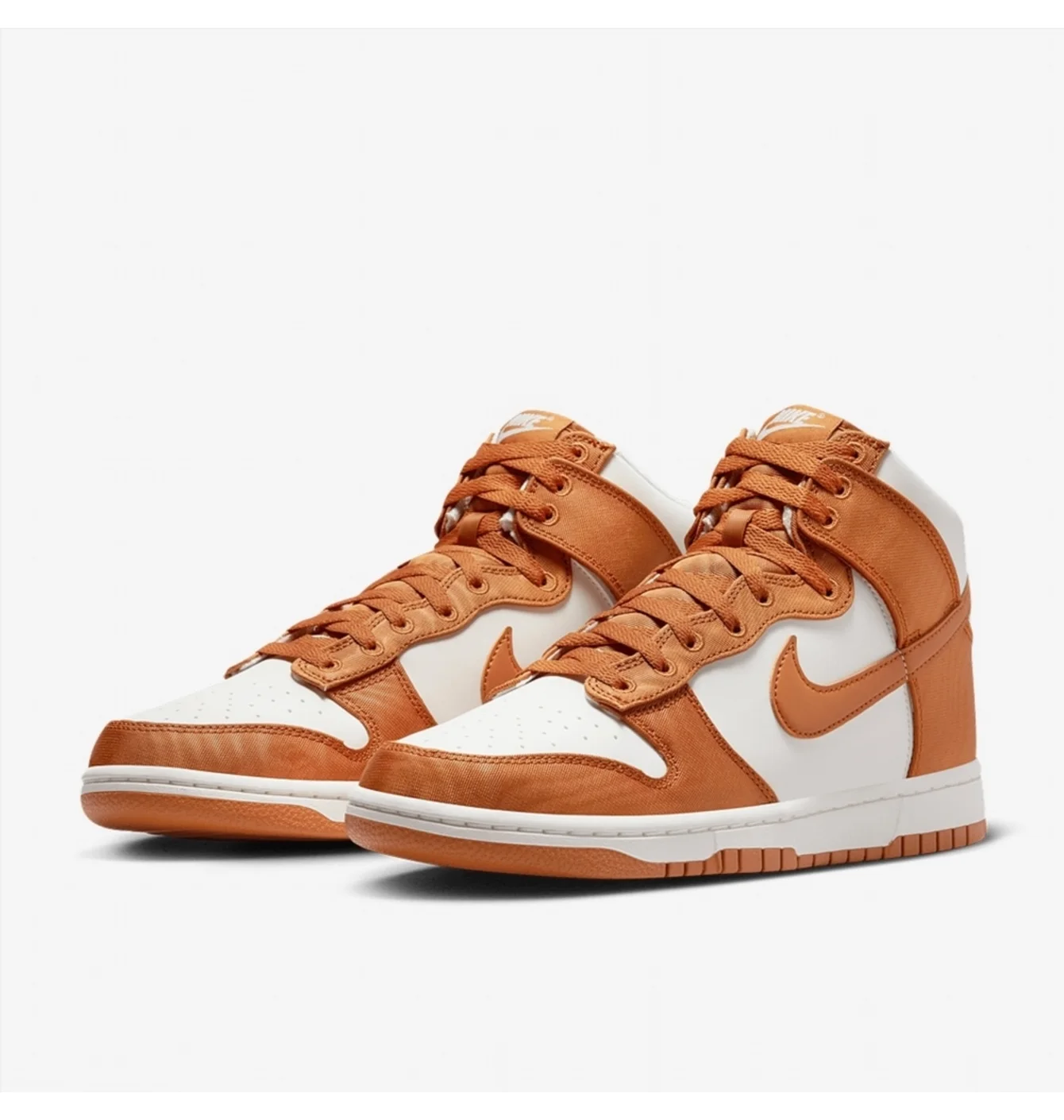 Кросівки чоловічі Nike Sportswear Dunk High Retro Se White/Orange DV7223-800