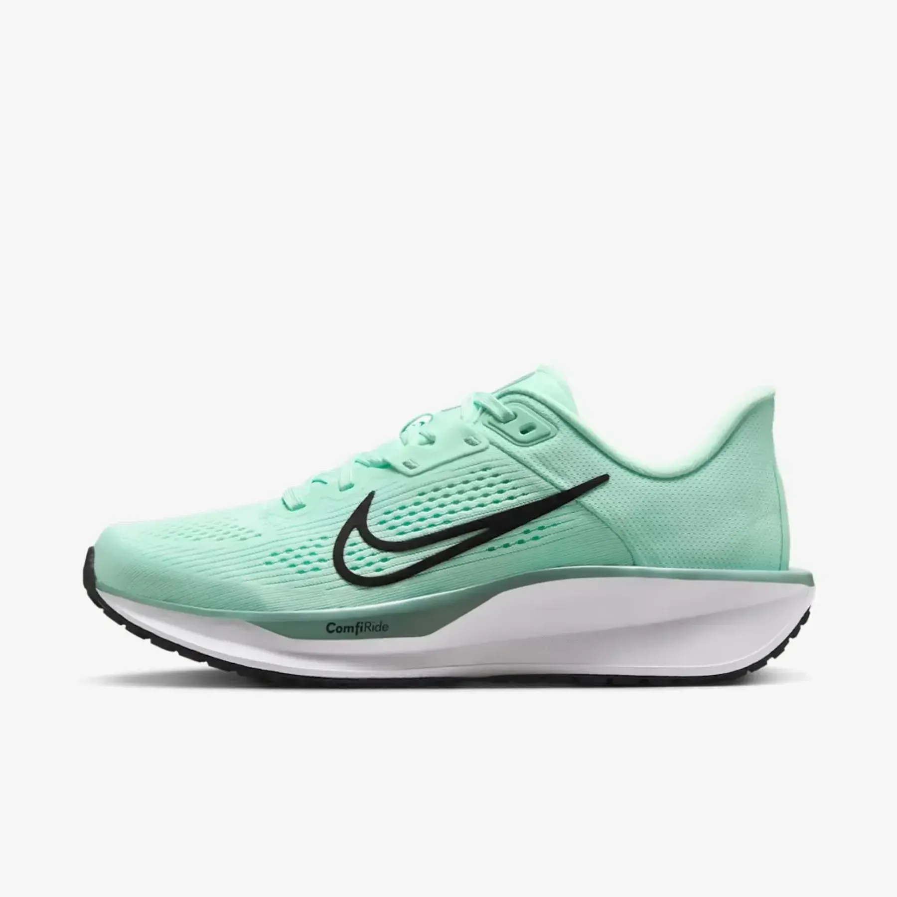NIKE QUEST 6