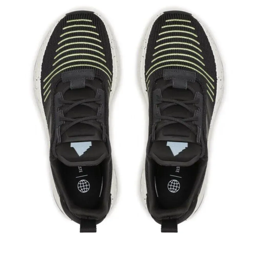 Кросівки Adidas Swift Run 23