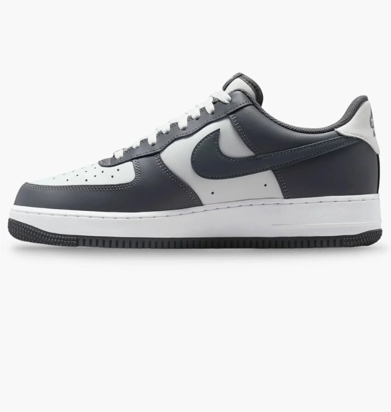 Кросівки чоловічі Nike Air Force 1 Grey FJ4146-004