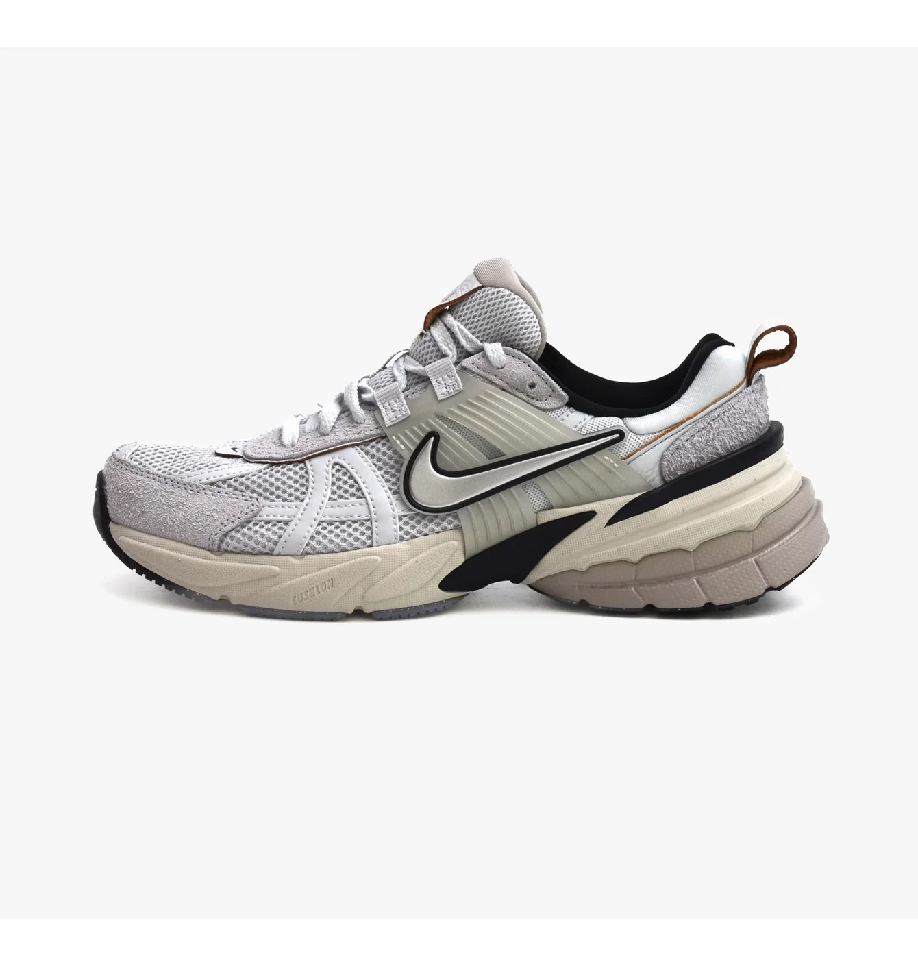 Кросівки жіночі Nike V2K Runtekk Running Shoes Beige FN6703-002