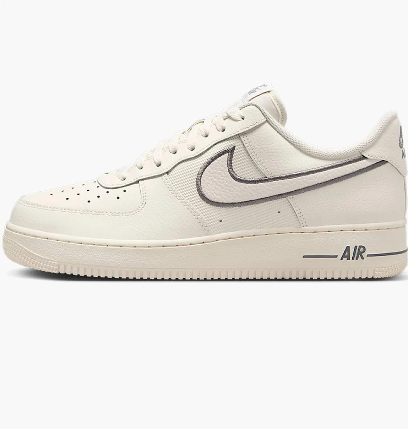 Кросівки чоловічі Nike Air Force 1 07 White IB7677-101