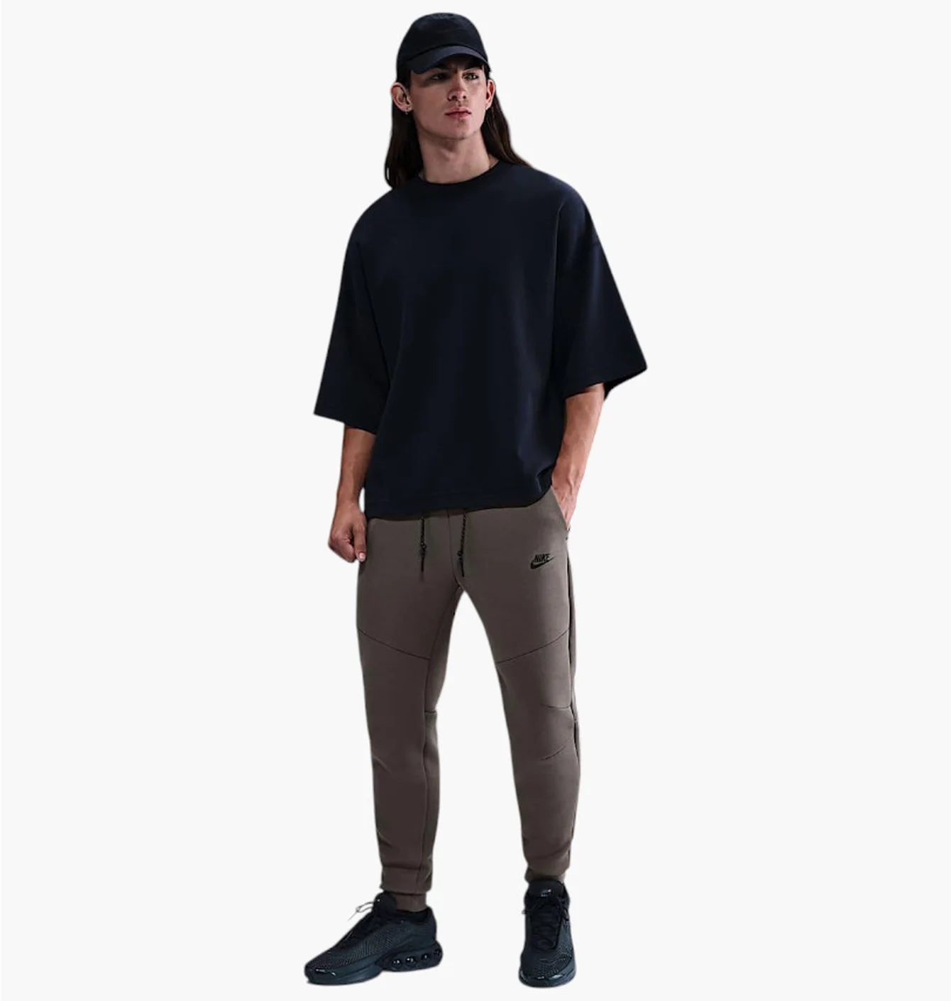 Спортивні штани Nike Sportswear Tech Fleece