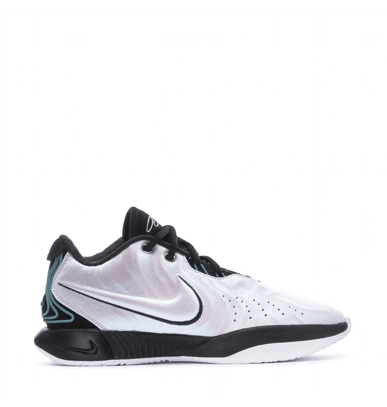 Кросівки Nike LeBron XXI