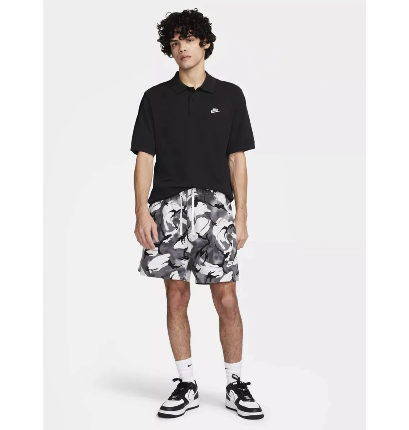 NIKE CLUB BLACK