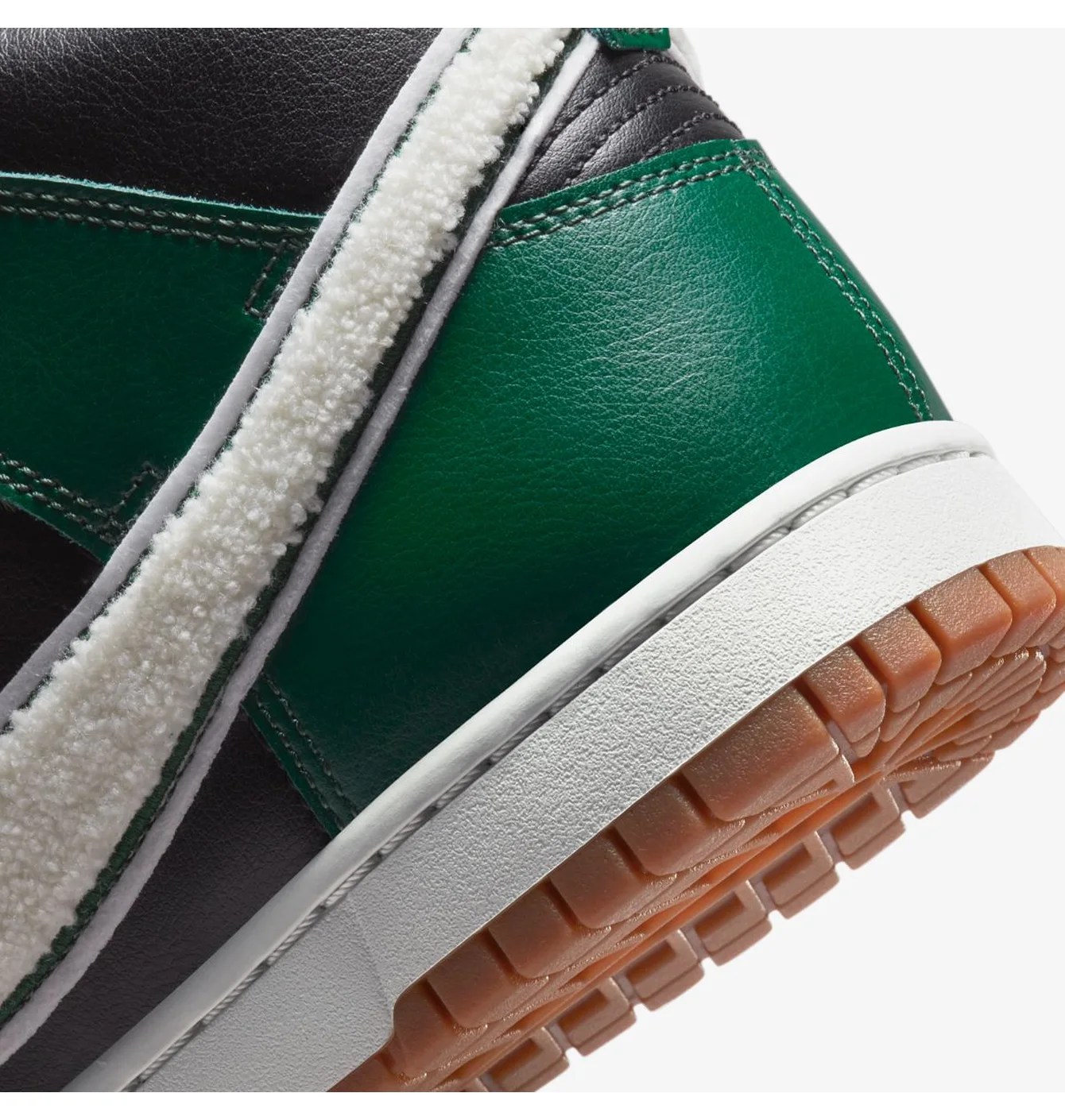 Кроссовки Nike Dunk High Retro Shoes Black/Green
